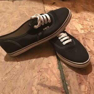 Black vans